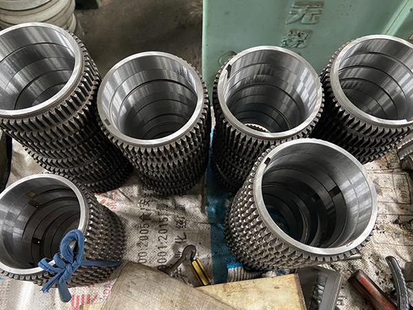 ��������